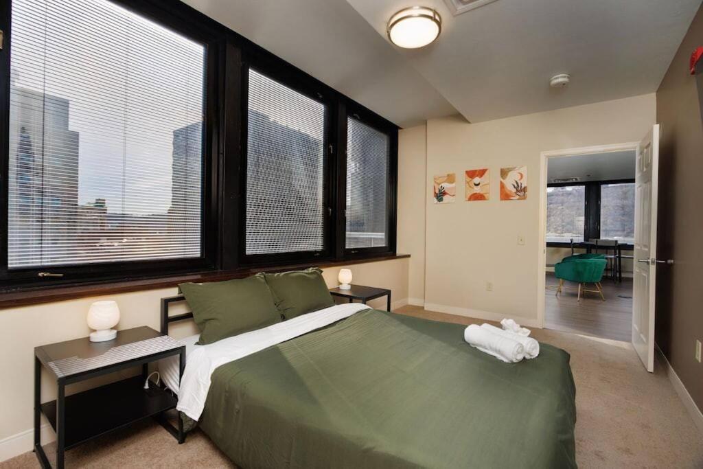 Luxe City Views Prime Location 24-7 Parking Gym Lounge Pittsburgh Exterior foto
